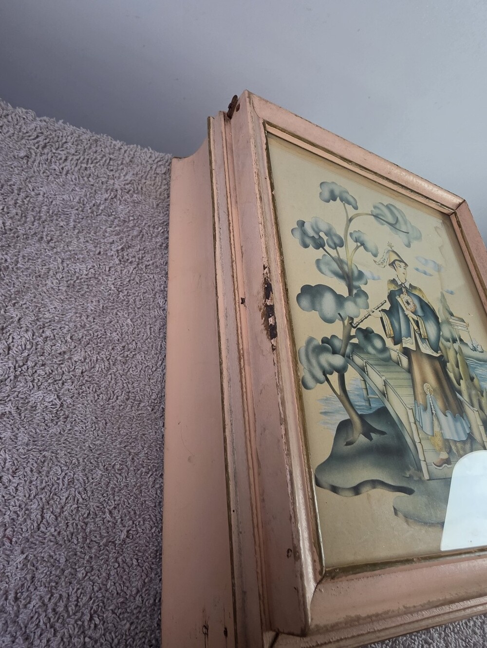 Vintage Woodrn Vanity Box Hinged Lid And With An Inset Mirror - Picture 8 of 16